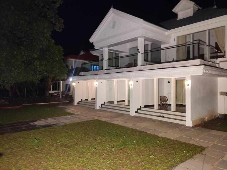 Riveria Portico Villa North Paravur Kültér fotó